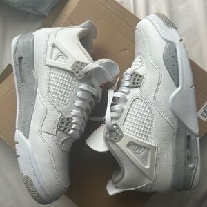 Nike White and Gray Retro Basketball Sneakers